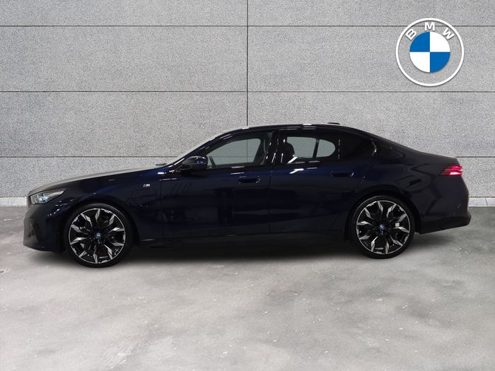 BMW 5 Series 2024