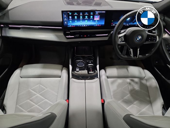 BMW 5 Series 2024