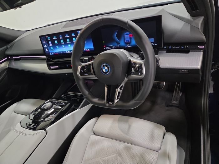 BMW 5 Series 2024