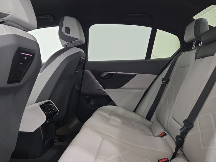 BMW 5 Series 2024