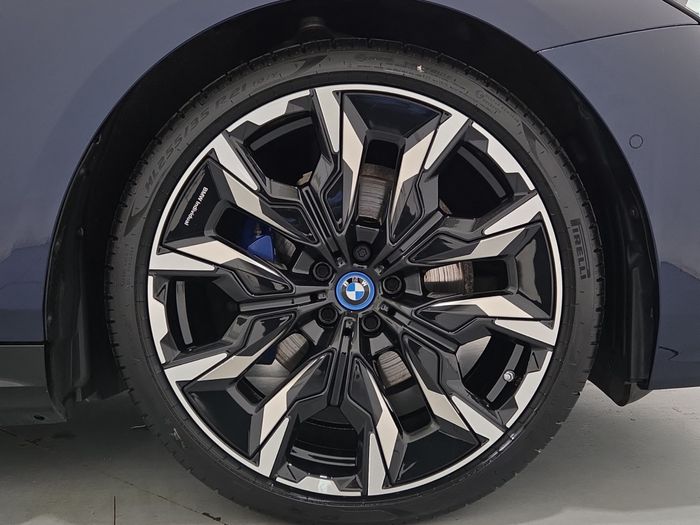 BMW 5 Series 2024