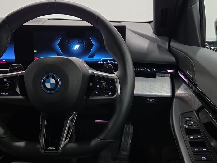 BMW 5 Series 2024