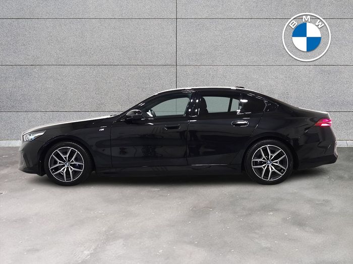 BMW i5 2025