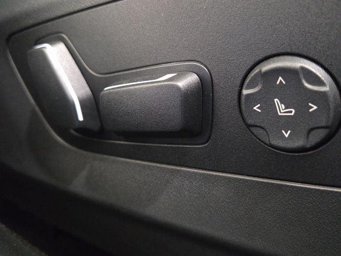 BMW i5 2025