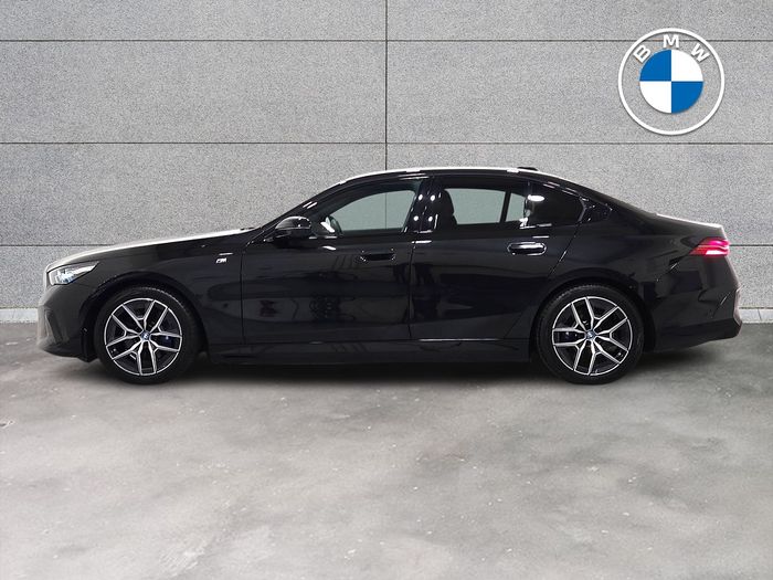BMW i5 2025