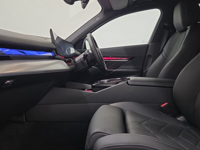 BMW i5 2025