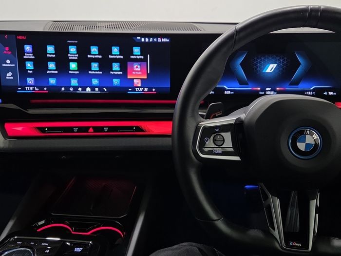 BMW i5 2025