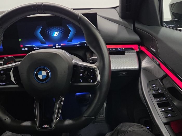 BMW i5 2025