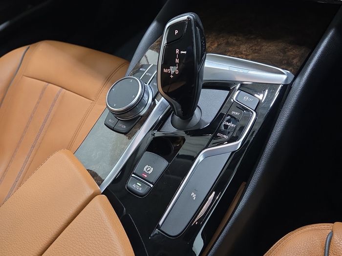 BMW 5 Series 2020