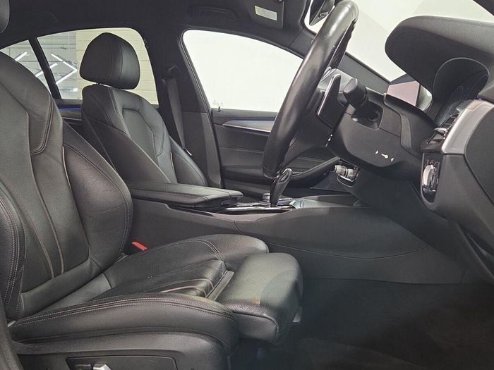 BMW 5 Series 2019
