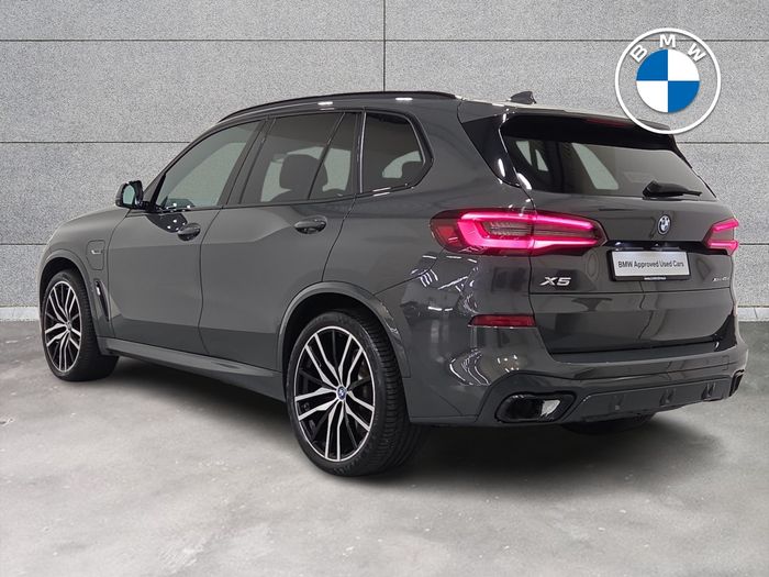BMW X5 2022