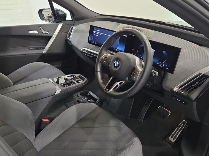 BMW IX 2026