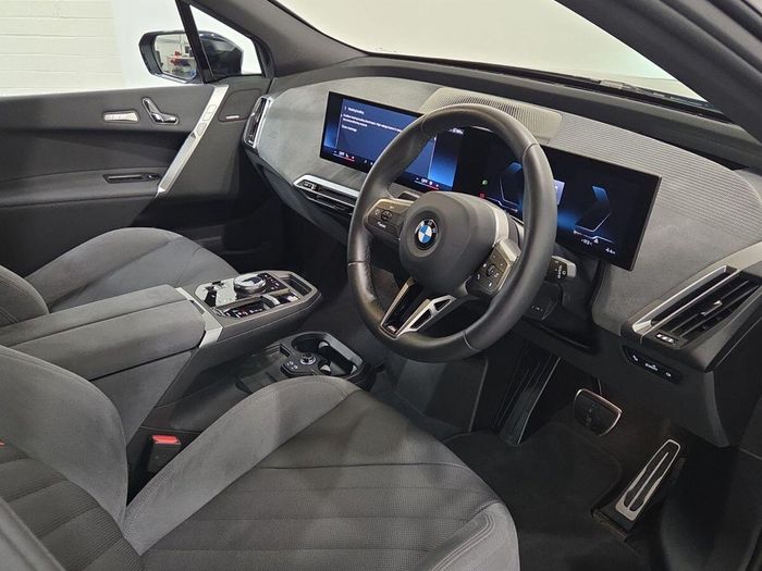BMW IX 2026