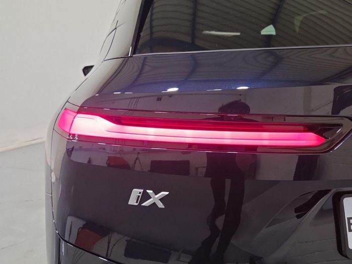 BMW IX 2026