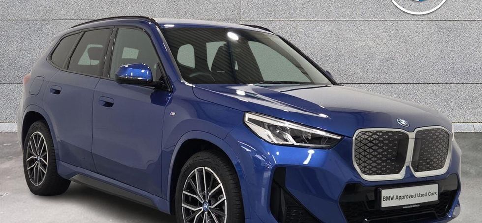 BMW iX1 2025