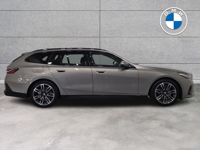 BMW 5 Series 2026