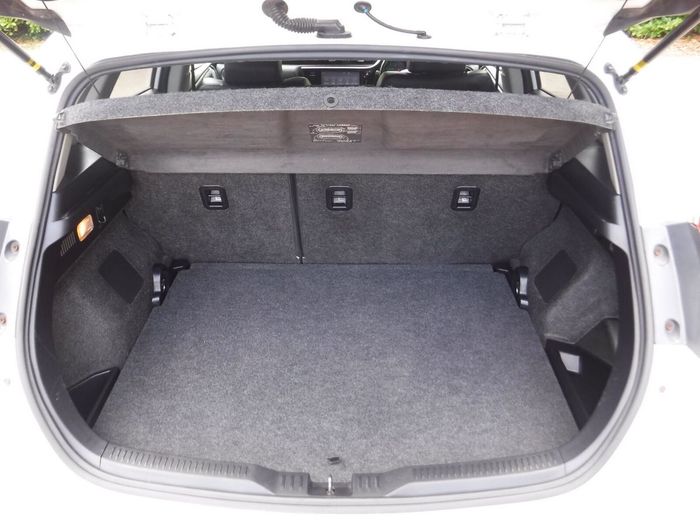 Toyota Auris 2016