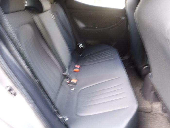 Toyota Yaris 2020