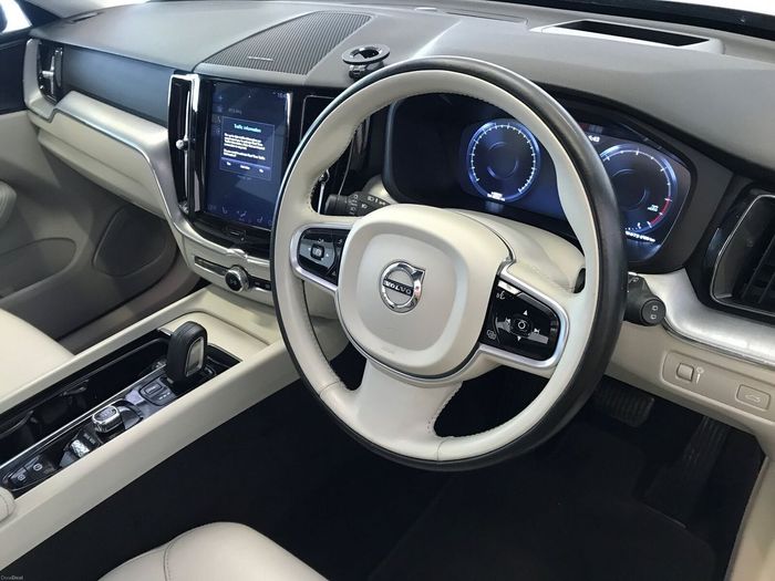Volvo XC60 2020