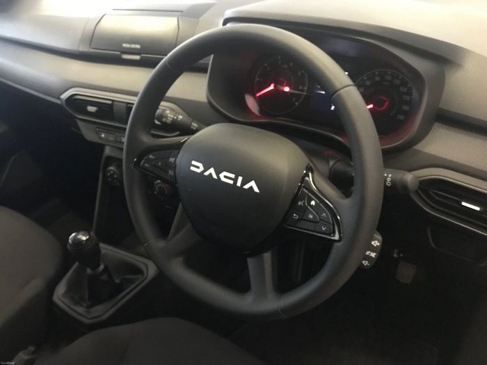 Dacia Sandero 2023