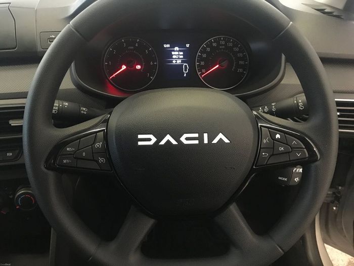 Dacia Sandero 2023