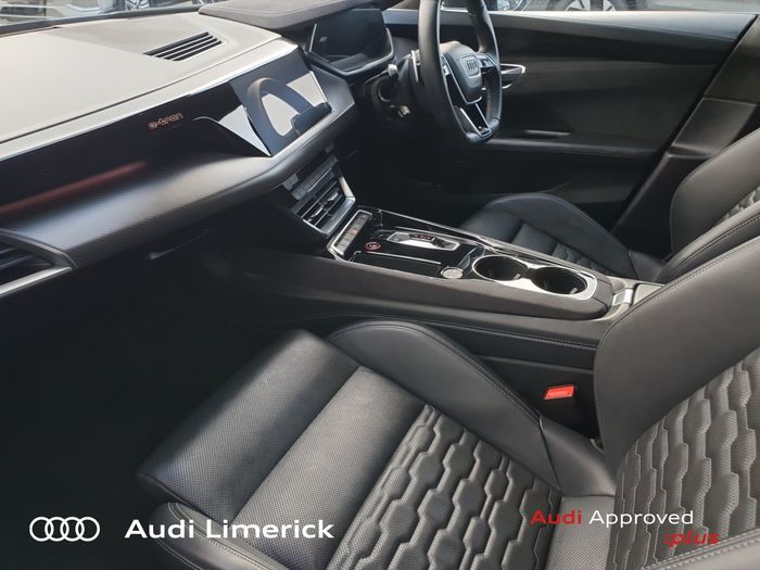 Audi RS e-tron GT 2024