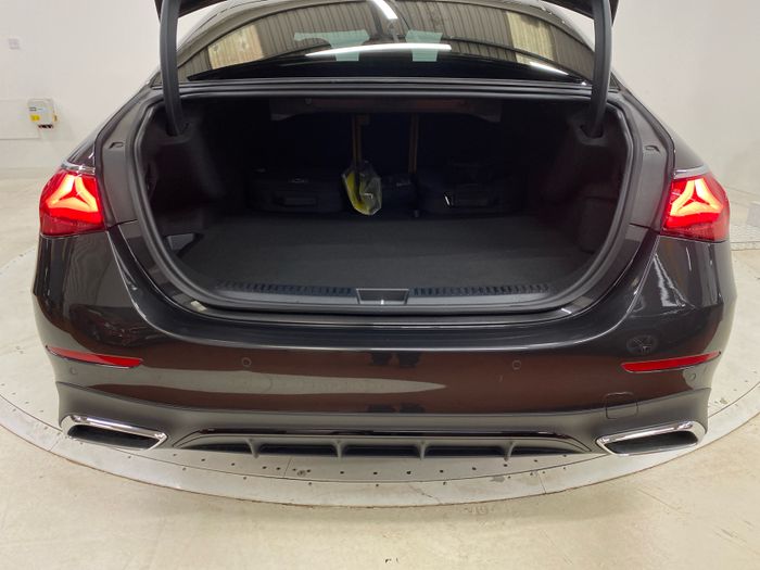 Mercedes-Benz E-Class 2026