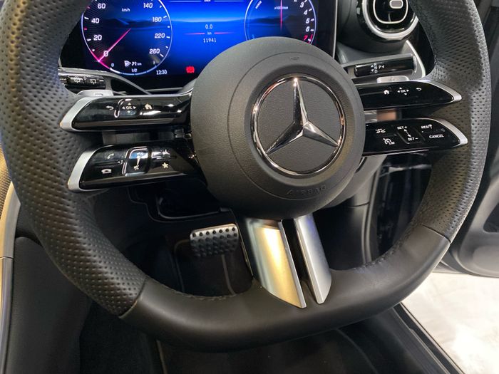 Mercedes-Benz GLC 2025