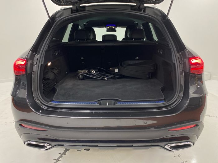 Mercedes-Benz GLC 2025