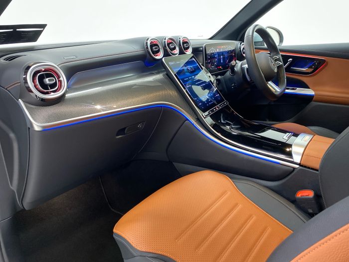 Mercedes-Benz GLC 2025
