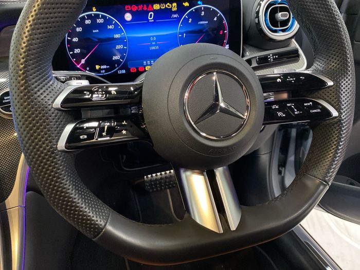 Mercedes-Benz GLC 2025