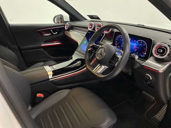 Mercedes-Benz GLC 2025