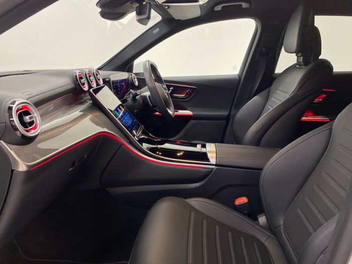 Mercedes-Benz GLC 2025