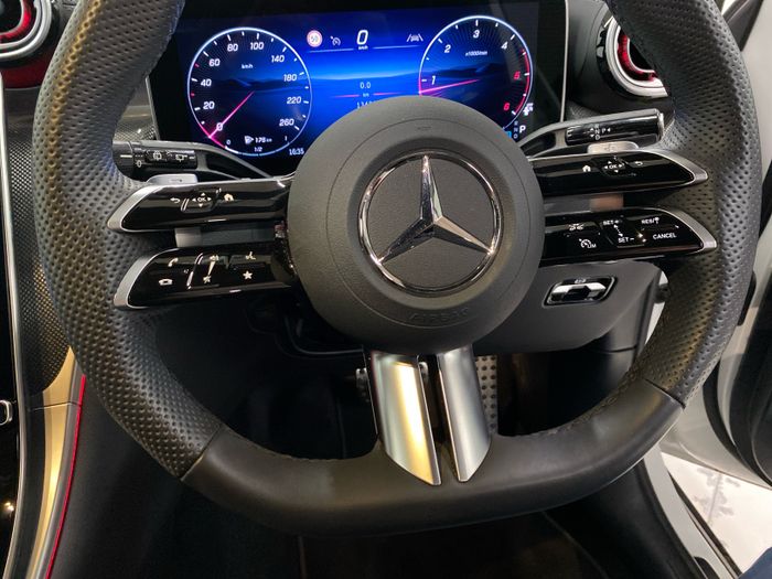 Mercedes-Benz GLC 2025