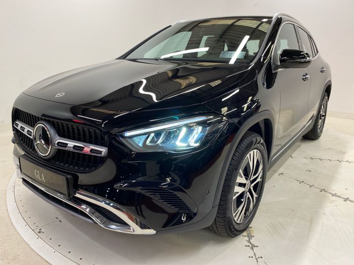 Mercedes-Benz GLA 2026
