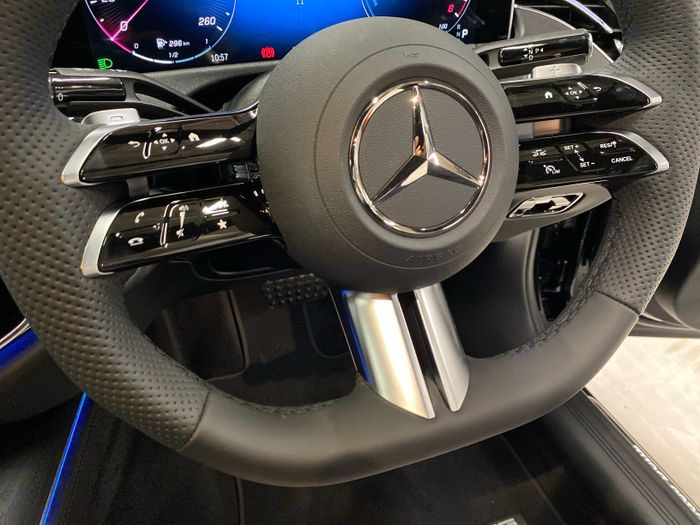 Mercedes-Benz E-Class 2025