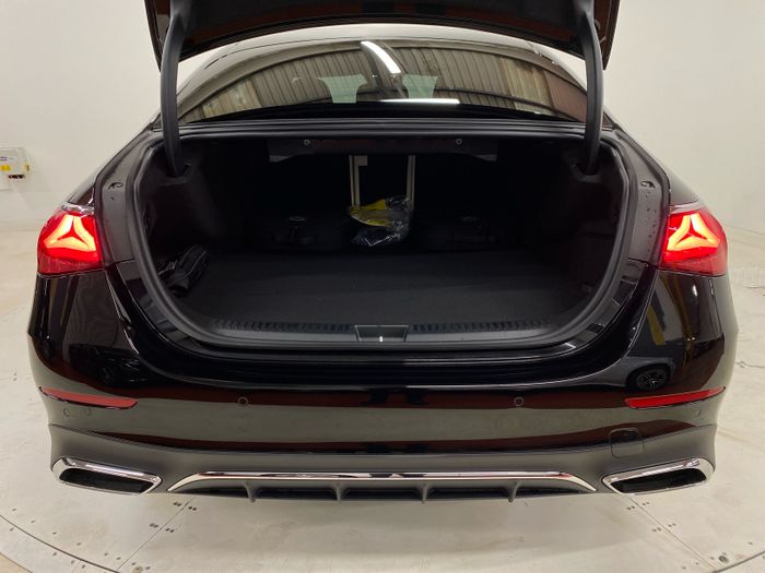 Mercedes-Benz E-Class 2025