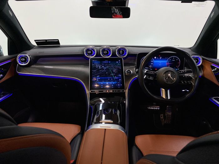Mercedes-Benz GLC 2023