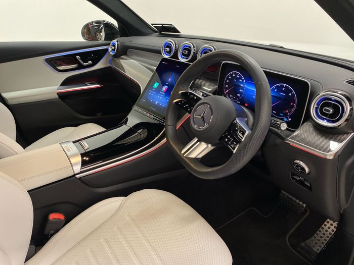 Mercedes-Benz GLC 2025