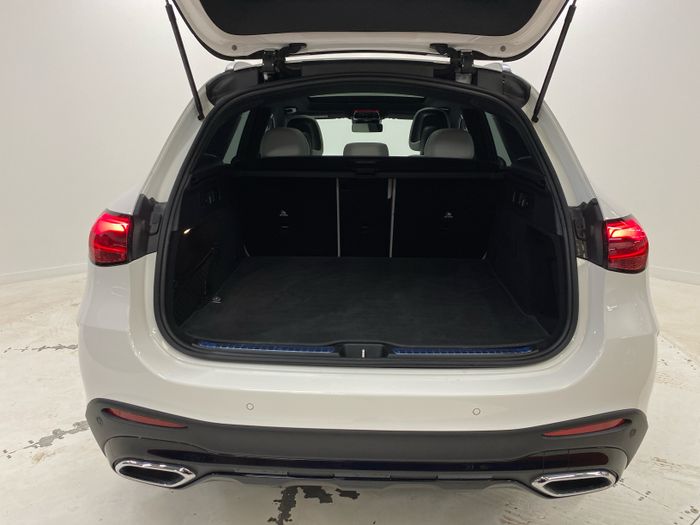 Mercedes-Benz GLC 2025