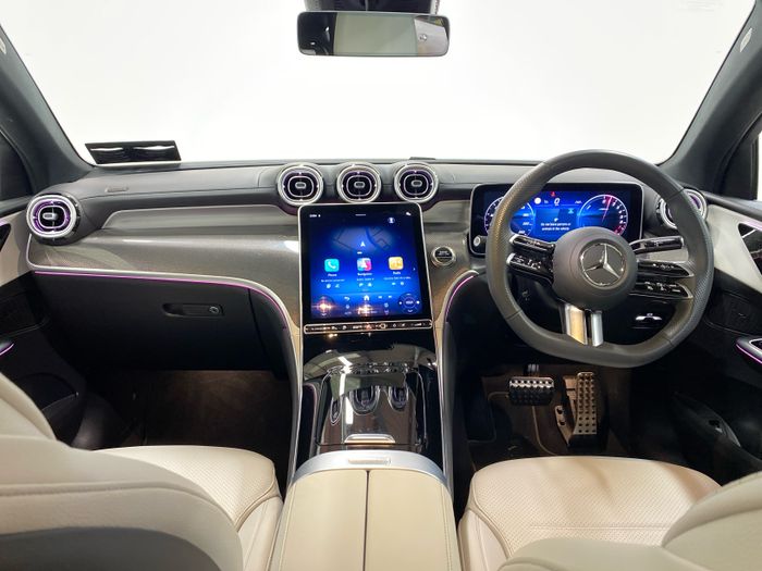 Mercedes-Benz GLC 2025