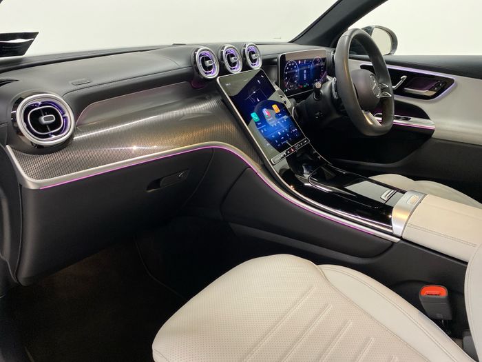 Mercedes-Benz GLC 2025