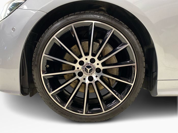Mercedes-Benz E-Class 2022