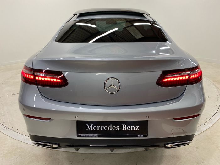 Mercedes-Benz E-Class 2022