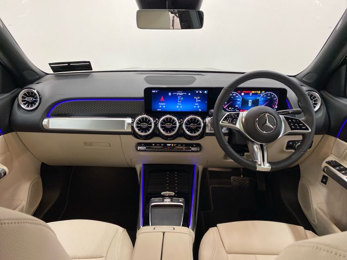 Mercedes-Benz GLB 2026