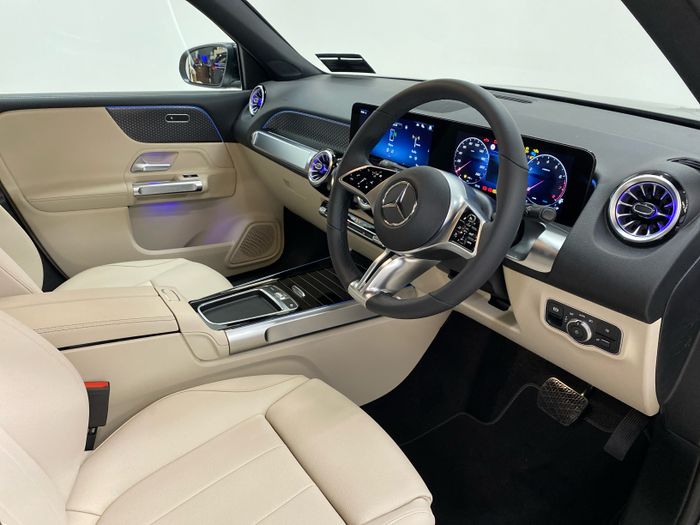 Mercedes-Benz GLB 2026