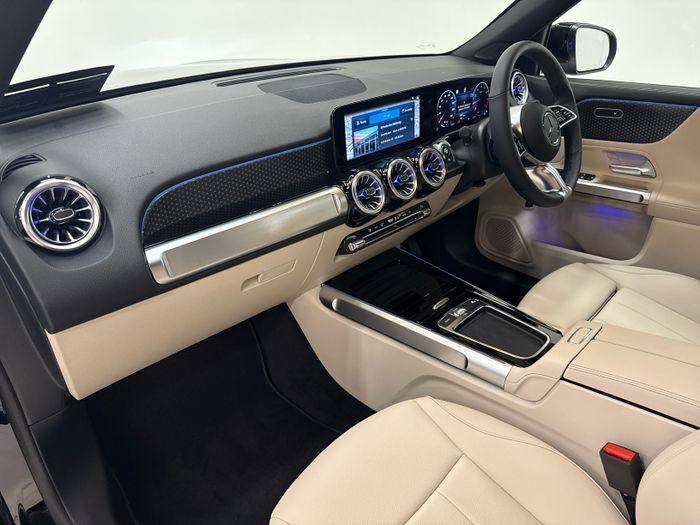 Mercedes-Benz GLB 2026