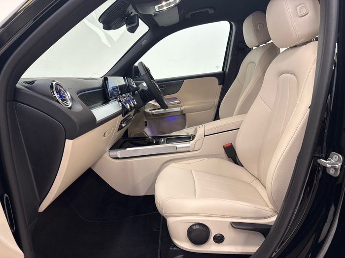 Mercedes-Benz GLB 2026