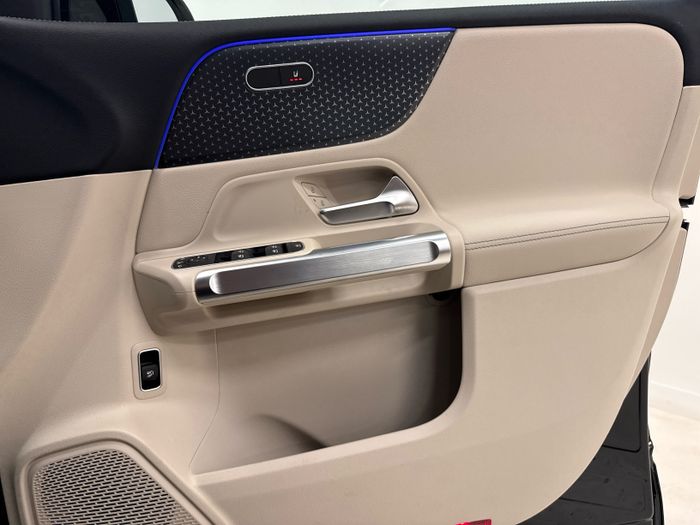 Mercedes-Benz GLB 2026