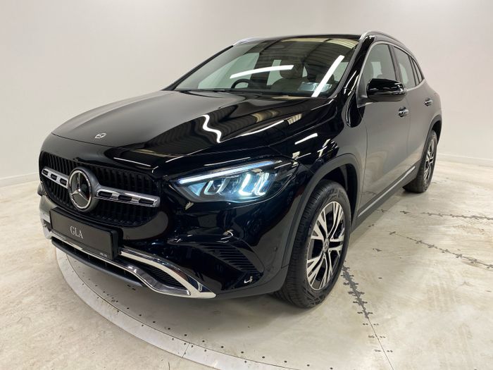 Mercedes-Benz GLA 2026